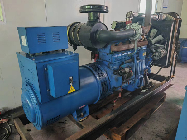 绵竹100kW柴油发电机组使用多级机油有哪些优缺点？